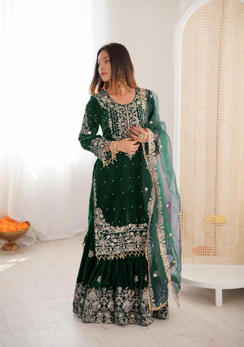 Green Embroidered Velvet Kurta Set - Indya