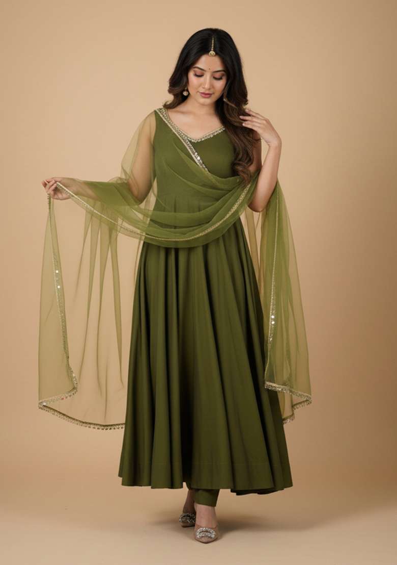 Mehendi Embroidered Silk Blend Kurta Set - Indya