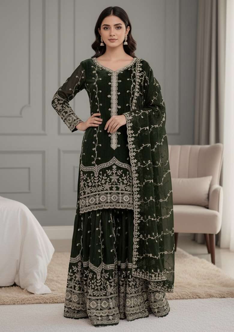 Black Sequins Silk Blend Kurta Set - Indya