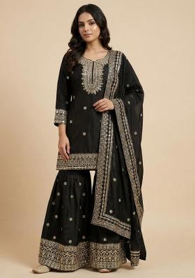 Black Embroidered Chinon Kurta Set