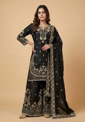 Black Embroidered Chinon Kurta Set