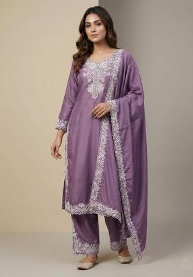 Lavender Embroidered Crepe Kurta Set