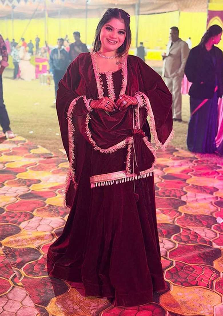 Maroon Embroidered Velvet Kaftan - Indya