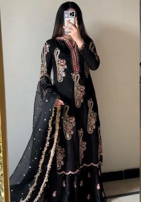 Black Embroidery Chinnon Kurta Set