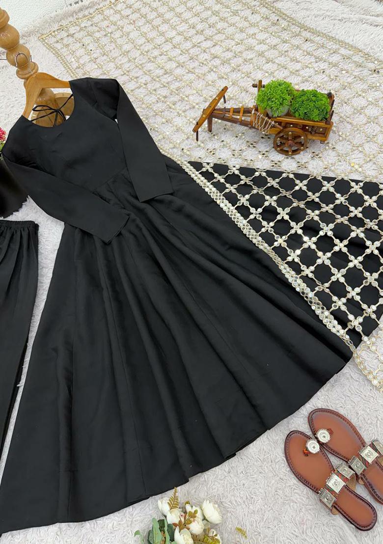 Black Embroidery Silk Kurta Set - Indya