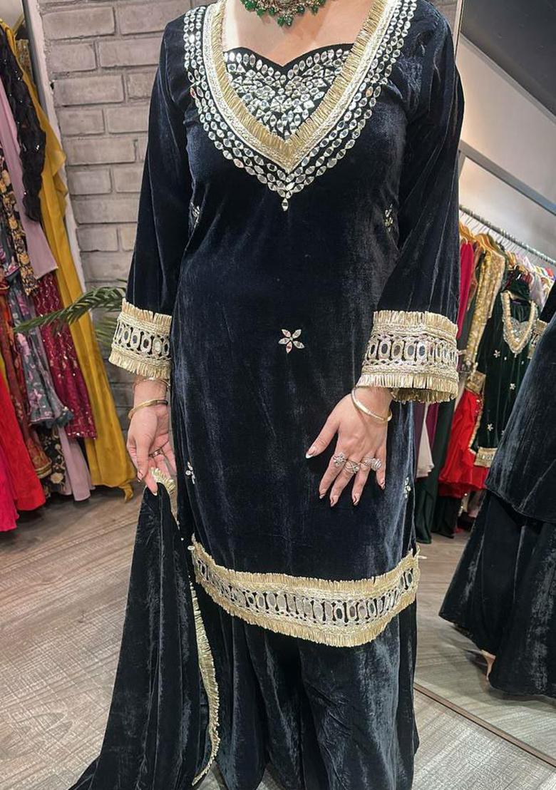 Black Embroidery Velvet Kurta Set - Indya