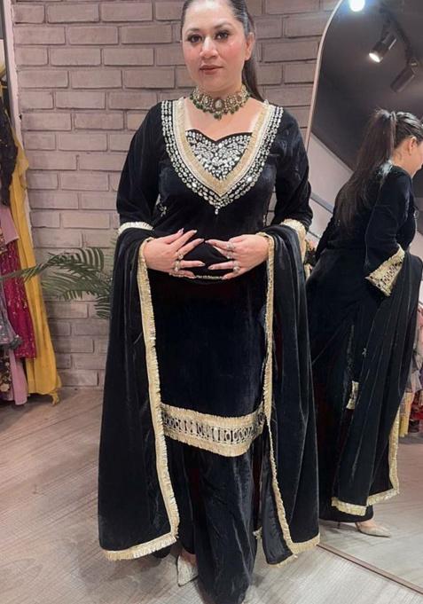 Black Embroidery Velvet Kurta Set