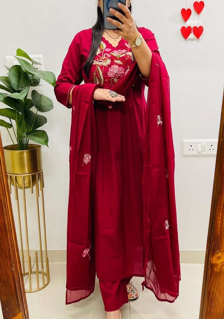 Red Embroidered Cotton Kurta Set - Indya