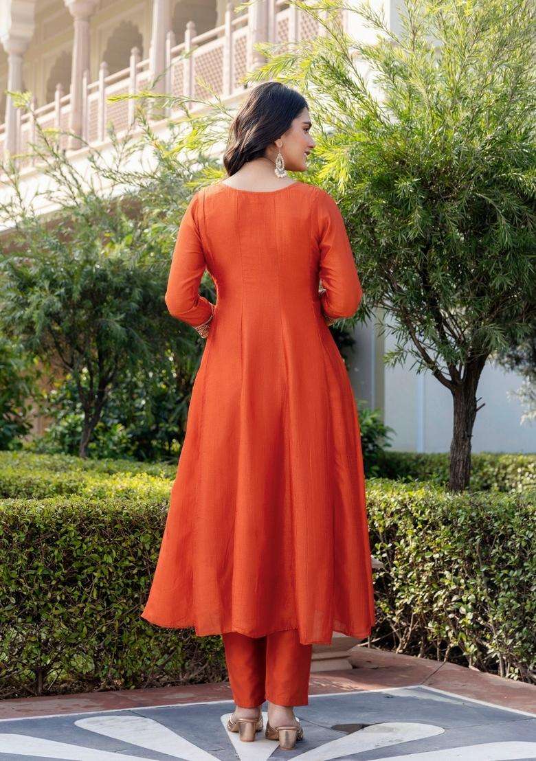 Orange Embroidered Silk Blend Kurta Set - Indya