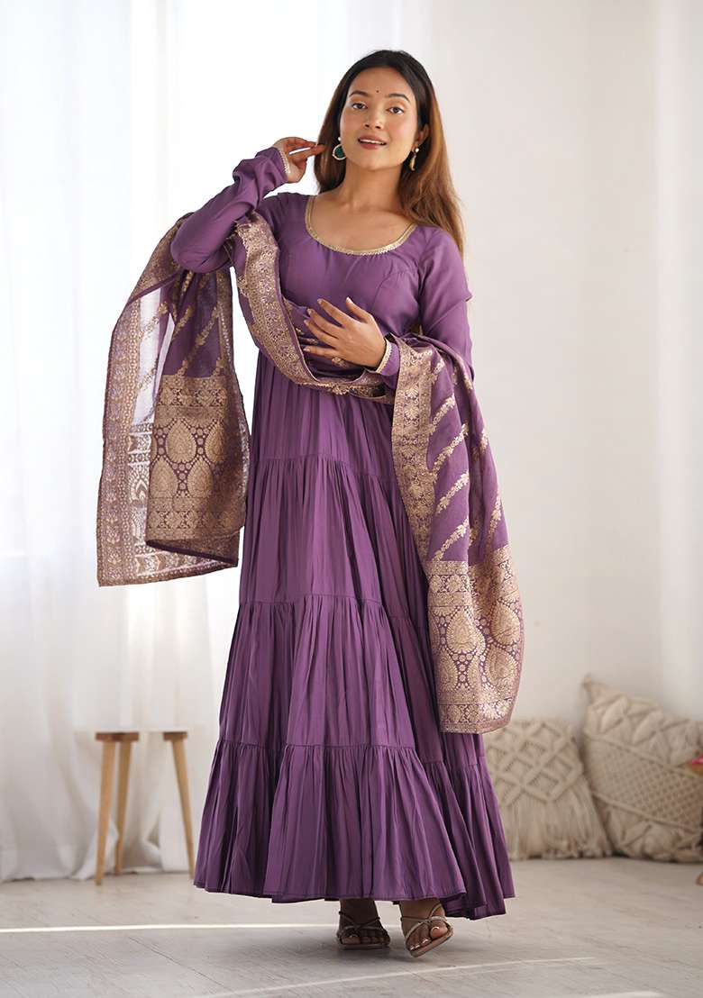 Mauve Jacquard Work Dupatta Silk Blend Kurta Set - Indya