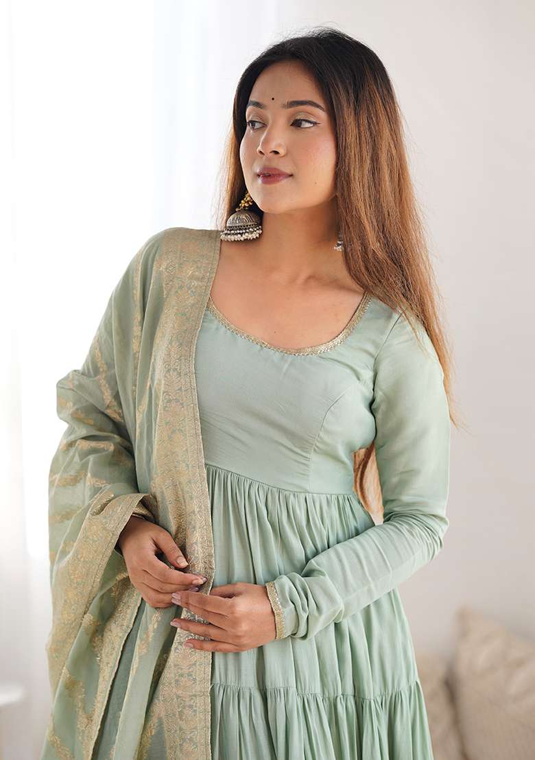 Pista Jacquard Work Dupatta Silk Blend Kurta Set - Indya