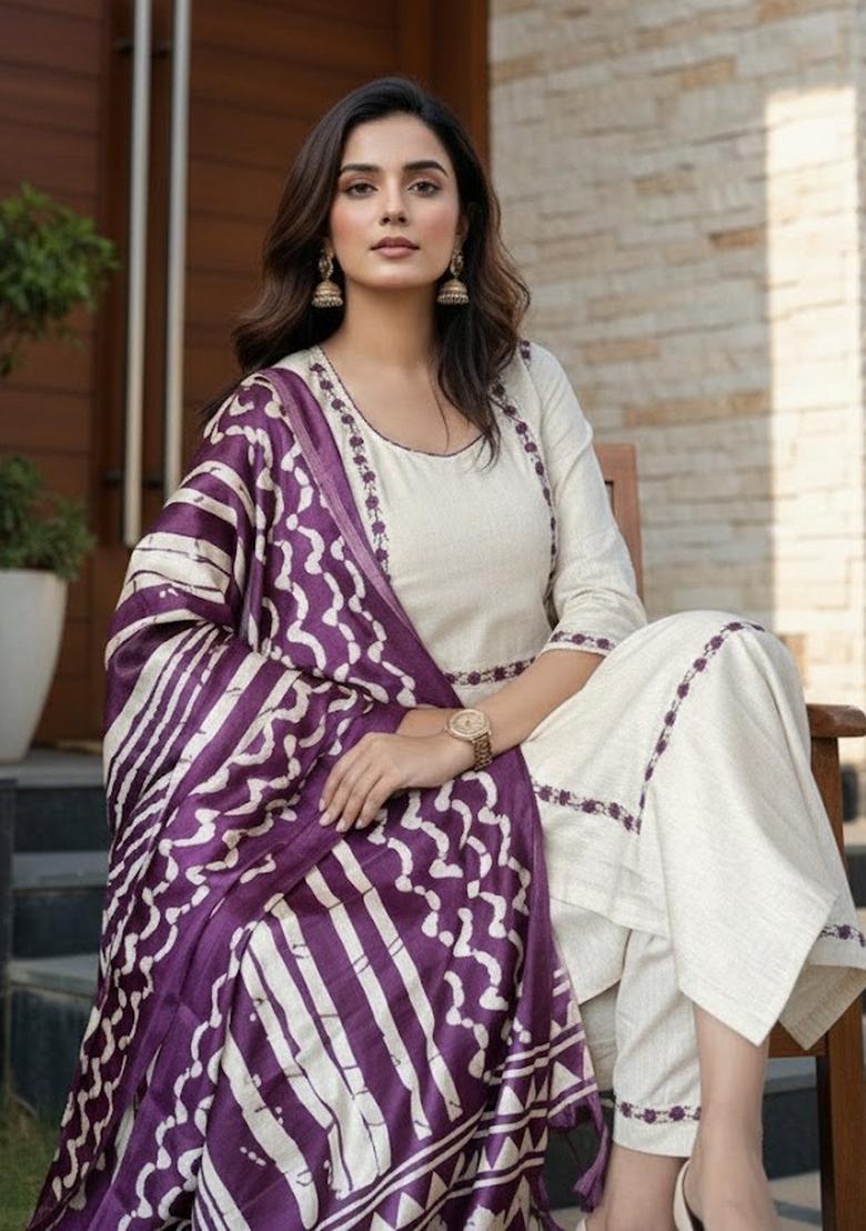 White Embroidery Khadi Cotton Kurta Set - Indya