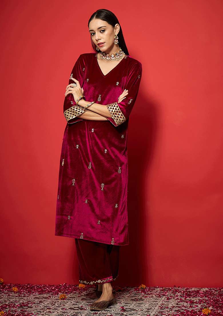 Fuchsia Embroidery Velvet Kurta Set - Indya