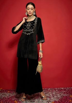 Black Embroidery Velvet Kurta Set