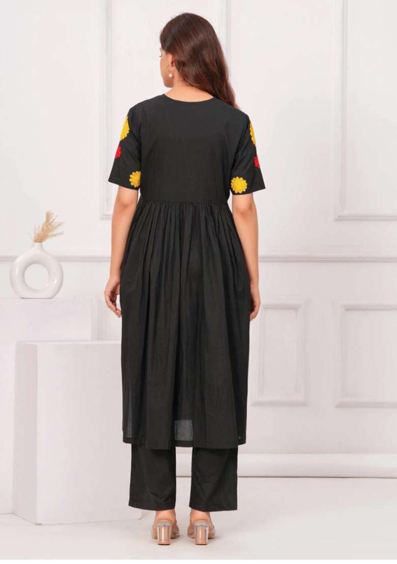 Black Embroidered Cotton Kurta - Indya