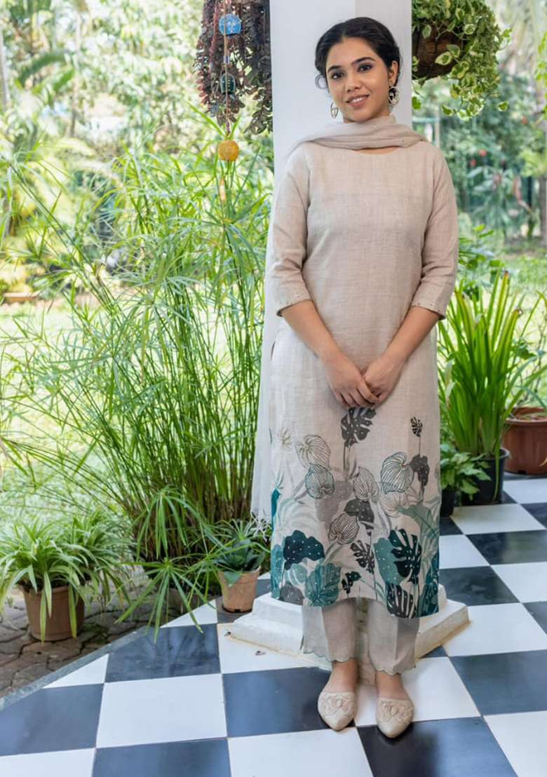 Off-White Printed Cotton Straight Kurta Set - Indya