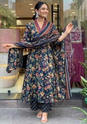 Blue Printed Cotton Blend Kurta Set