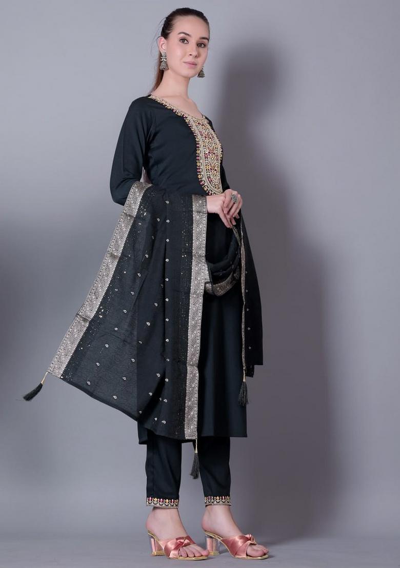 Dark Green Embroidered Silk Blend Kurta Set - Indya