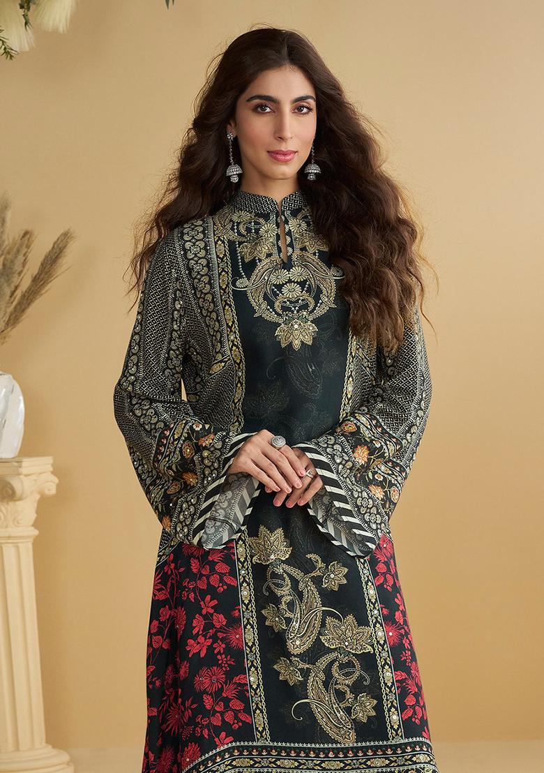 Black Embroidered Crep Kurta Set - Indya