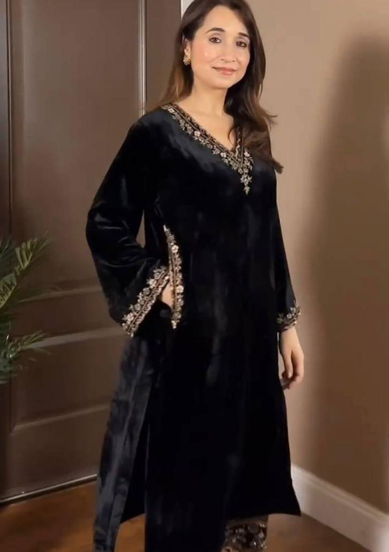 Navy Blue Sequence Velvet Kurta Set - Indya