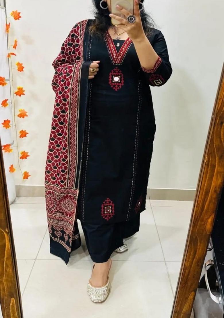 Black Embroidered Cotton Straight Kurta Set - Indya