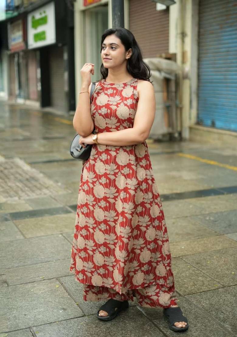 Red Floral Print Cotton A Line Kurta Set - Indya