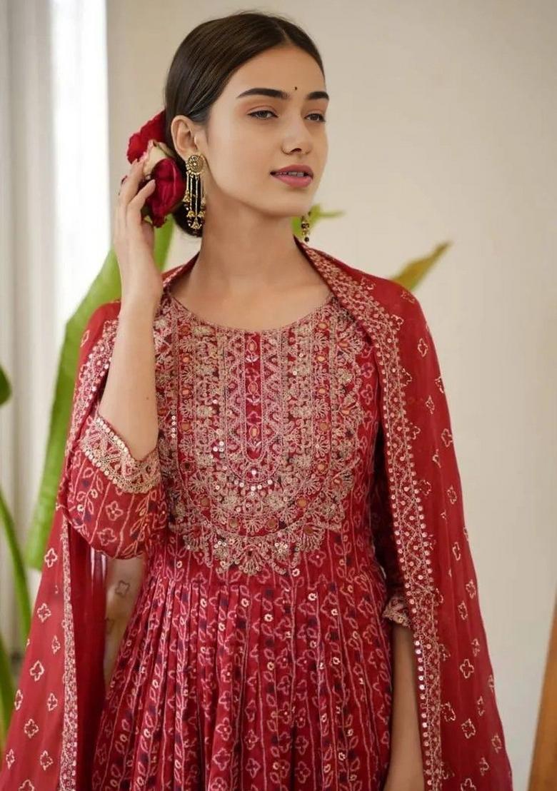 Deep Red Embroidery Work Cotton Kurta Set - Indya