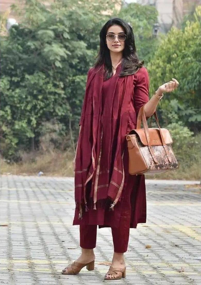 Maroon Plain Cotton Straight Kurta Set - Indya