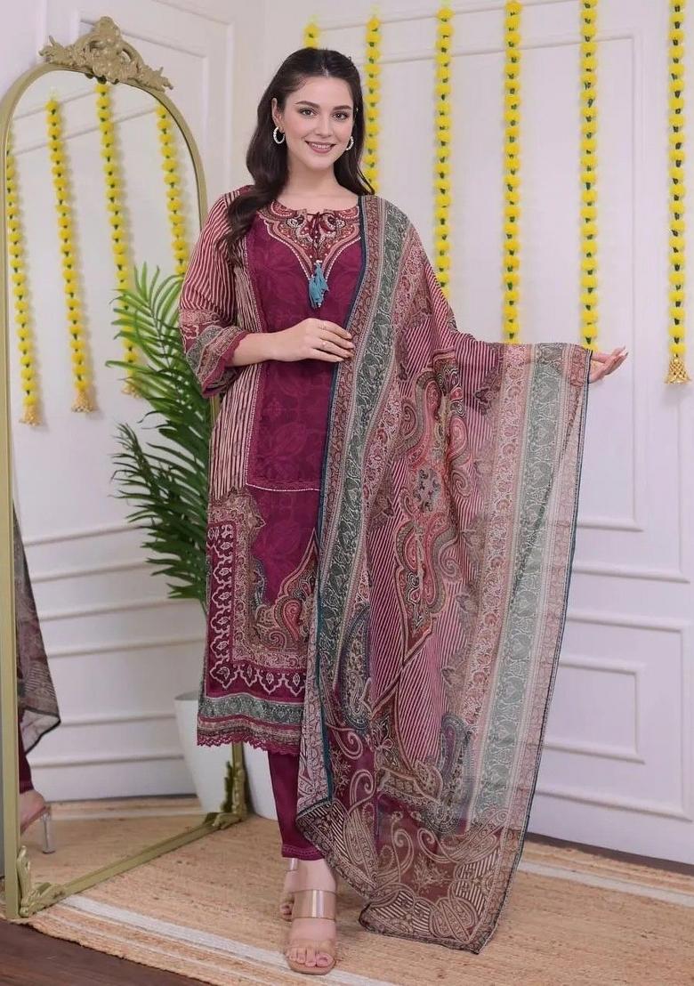 Maroon Hand Work Muslin Straight Kurta Set - Indya