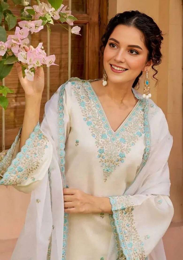 White Embroidered Chanderi Straight Kurta Set - Indya