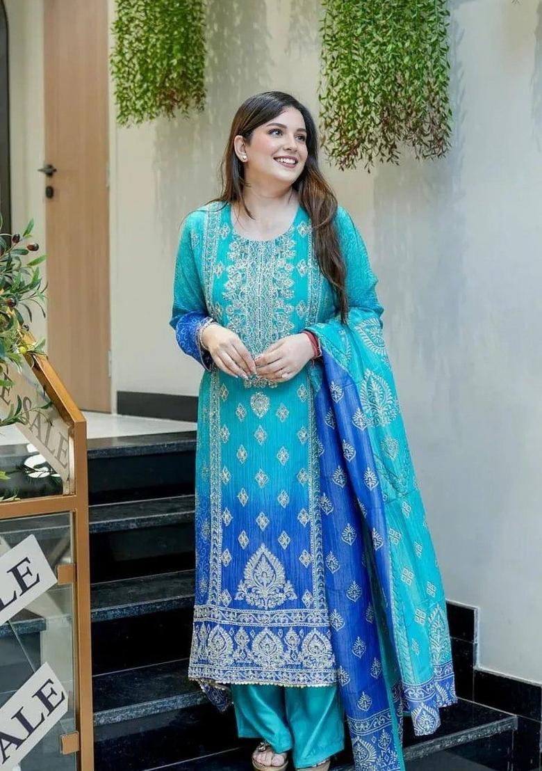 Blue Embroidery Work Chinnon Straight Kurta Set - Indya