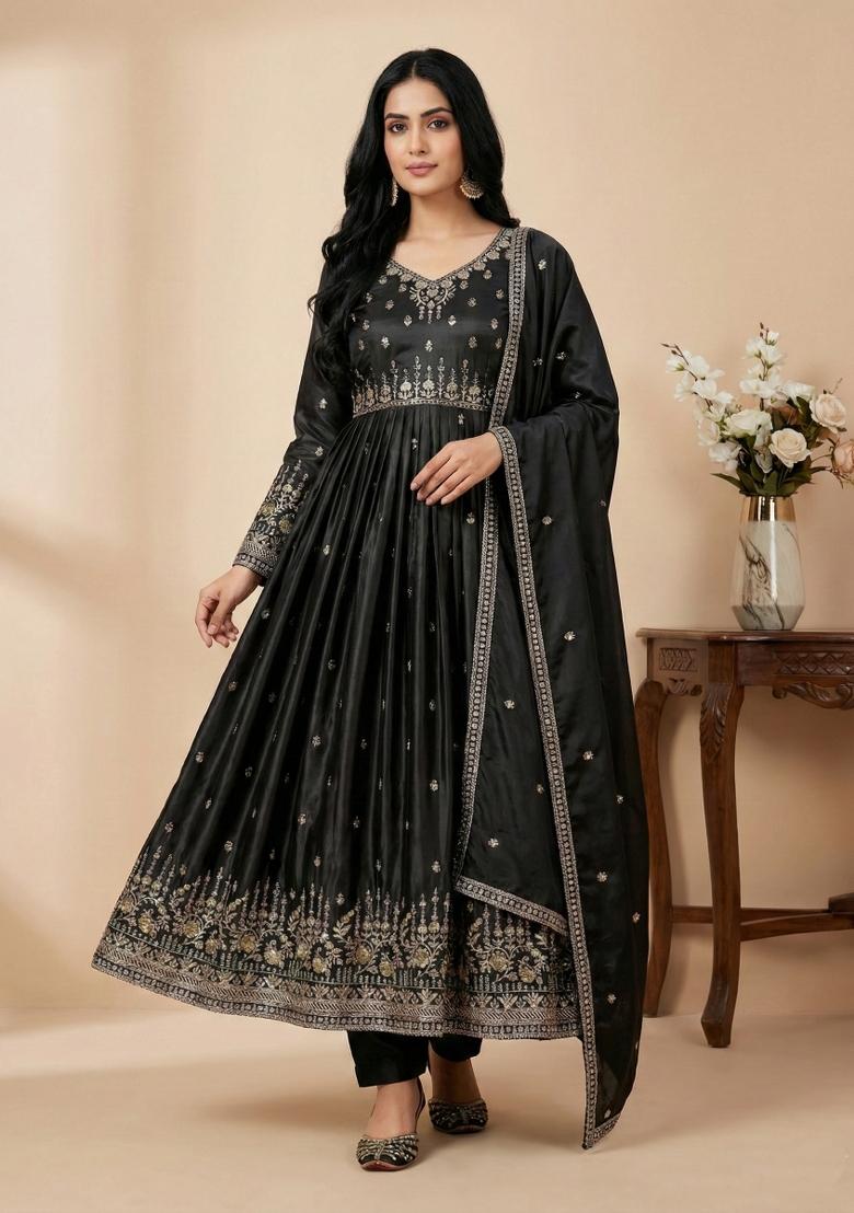 Black Sequins Silk Kurta Set - Indya