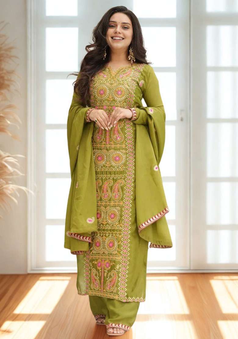 Green Embroidered Chinon Pakistani Suit Set - Indya