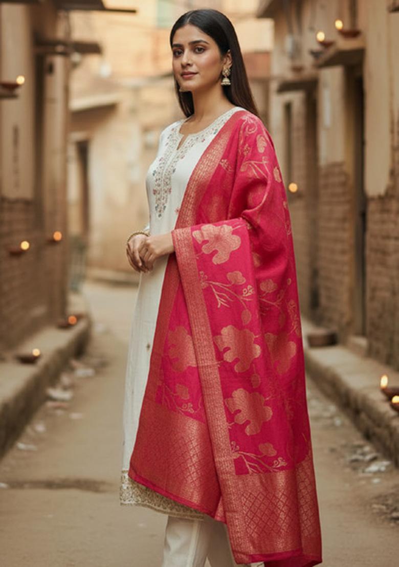 Off White Embroidery Chanderi Kurta Set - Indya