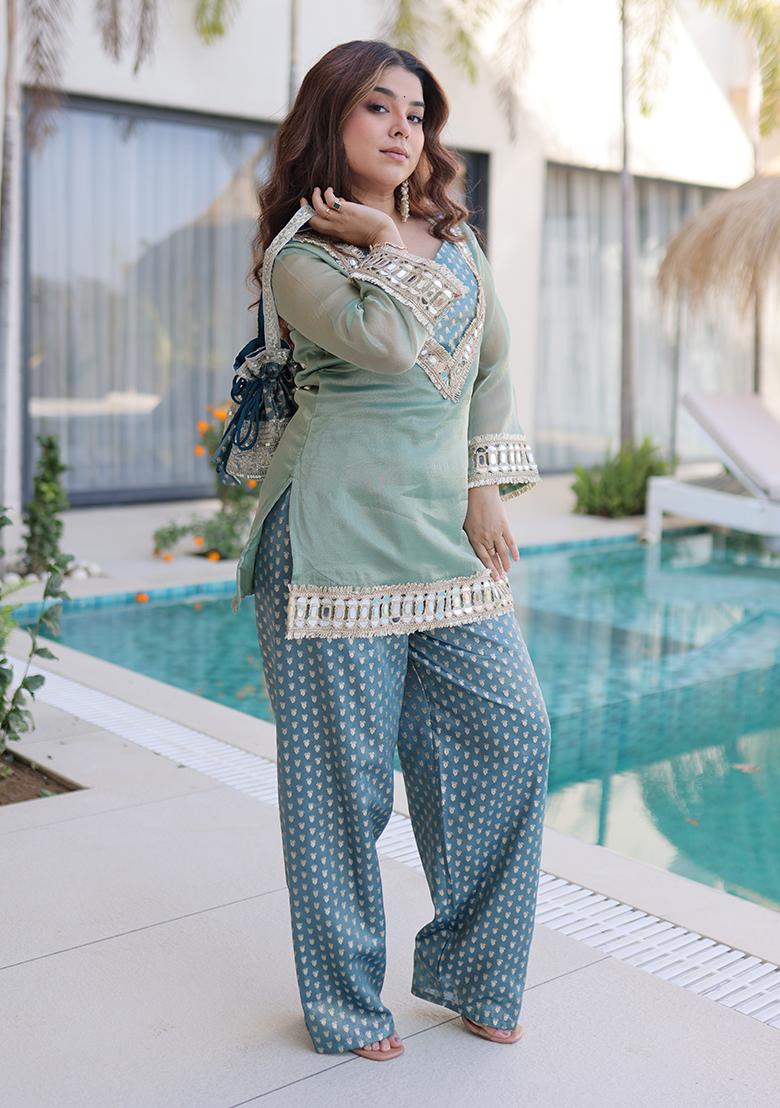 Sky Blue Embroidery Silk Kurta Set - Indya