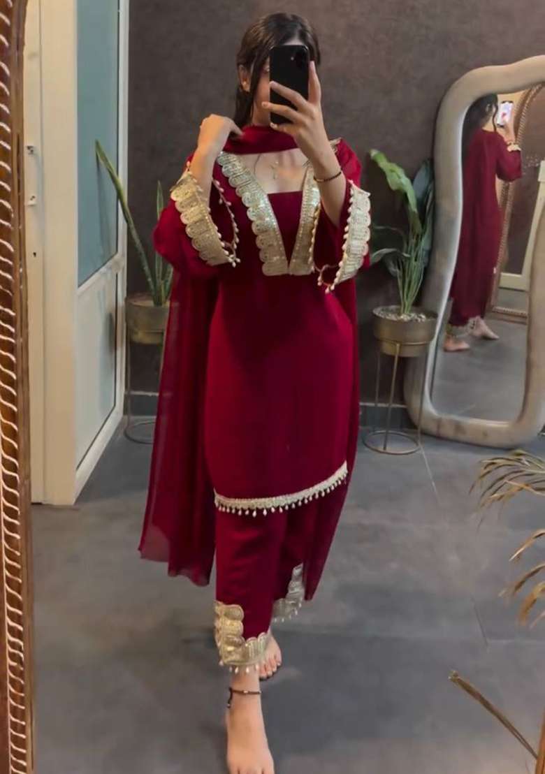 Maroon Embroidery Georgette Kurta Set - Indya