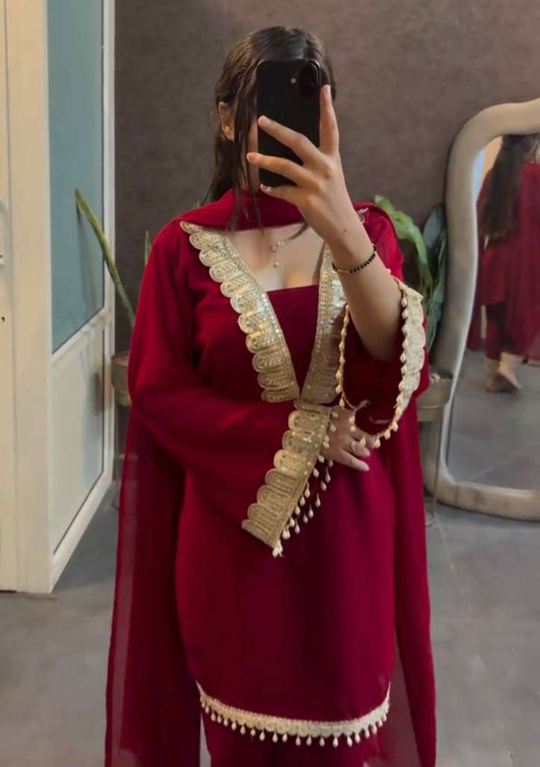 Maroon Embroidery Georgette Kurta Set - Indya