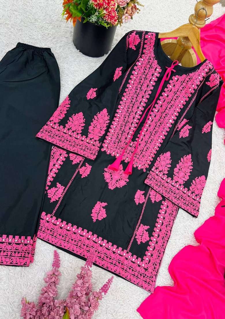 Black Embroidery Silk Kurta Set - Indya