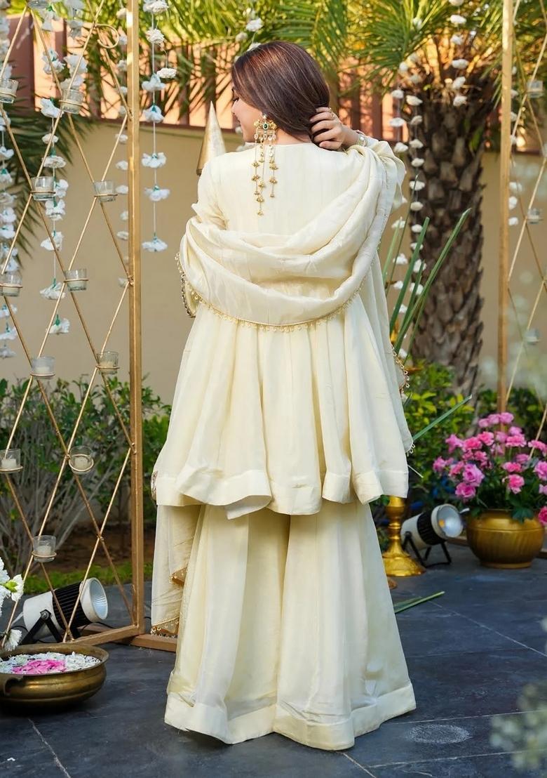 Off White Embroidery Crepe Kurta Set - Indya