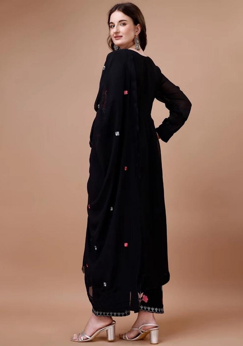 Black Embroidery Crepe Kurta Set - Indya