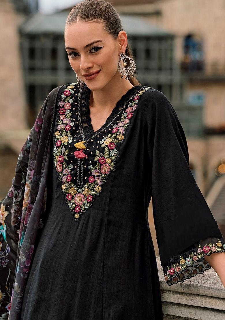 Black Embroidery Crepe Kurta Set - Indya