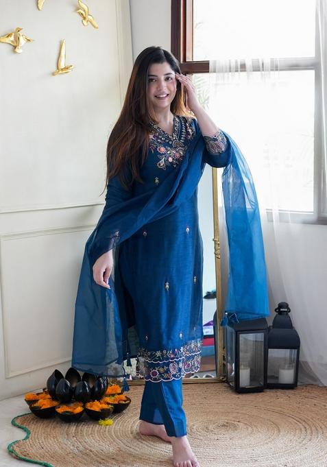 Blue Embroidery Crepe Kurta Set