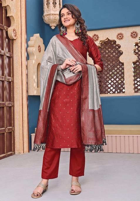 Maroon Embroidery Crepe Kurta Set