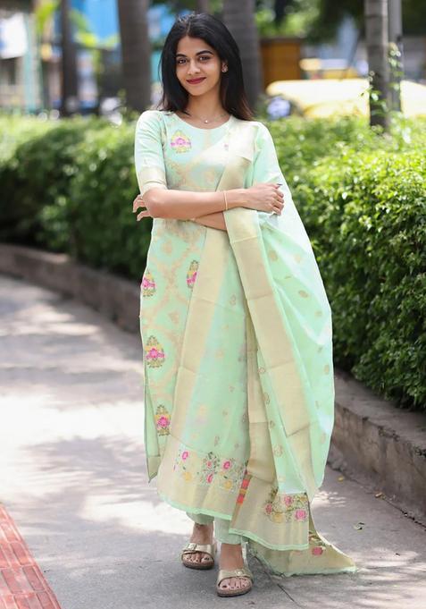 Pista Embroidery Crepe Kurta Set