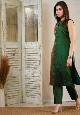 Green Embroidery Crepe Kurta Set