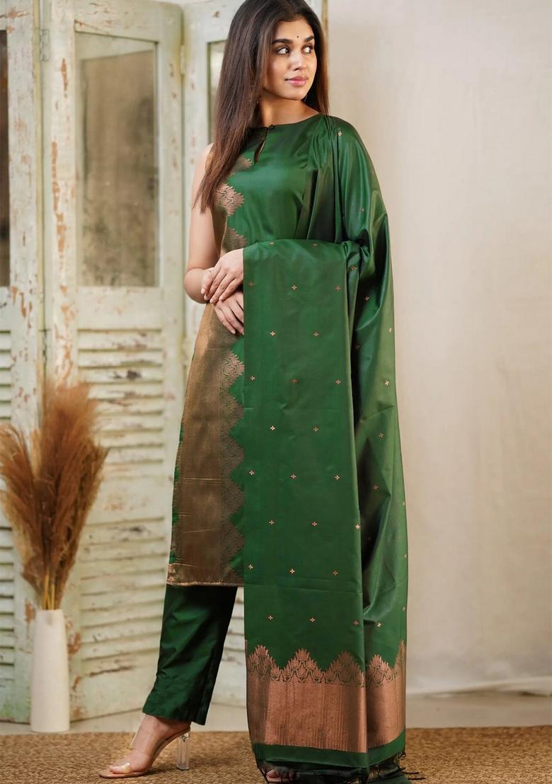 Green Embroidery Crepe Kurta Set - Indya