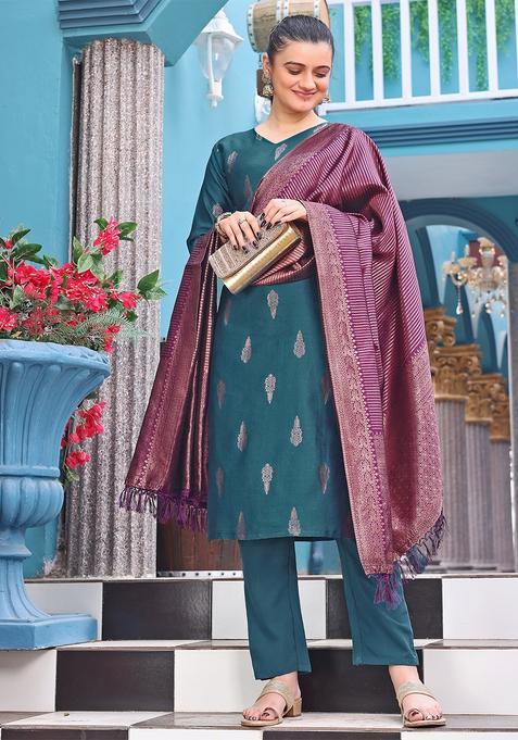 Blue Embroidery Crepe Kurta Set