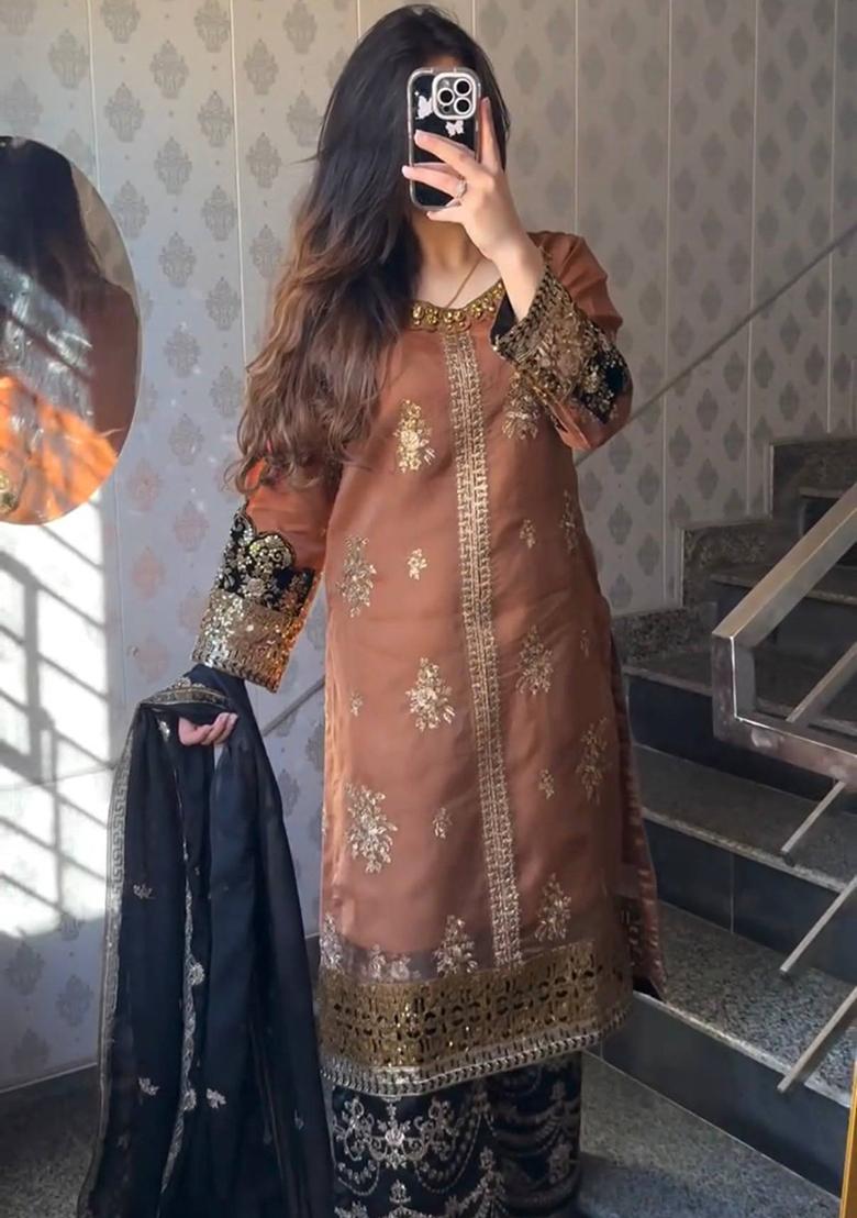 Gold Embroidery Velvet Kurta Set - Indya