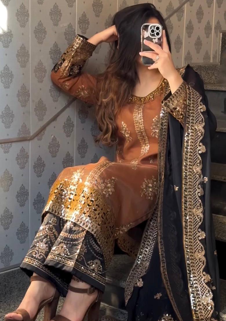 Gold Embroidery Velvet Kurta Set - Indya