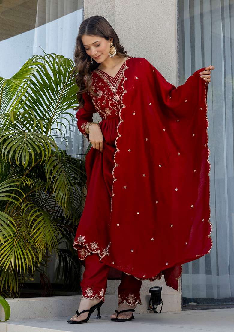 Red Embroidery Silk Blend Kurta Set - Indya